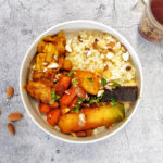 Sauté de poulet, carottes colorées et semoule à l'orientale