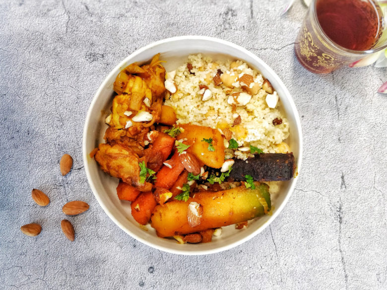 Sauté de poulet, carottes colorées et semoule à l'orientale