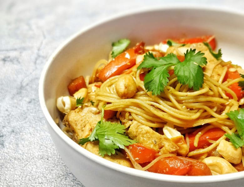 Nouilles sautées à l’asiatique au poulet et poivrons ©Mon Assiette Gourmande par Maud J