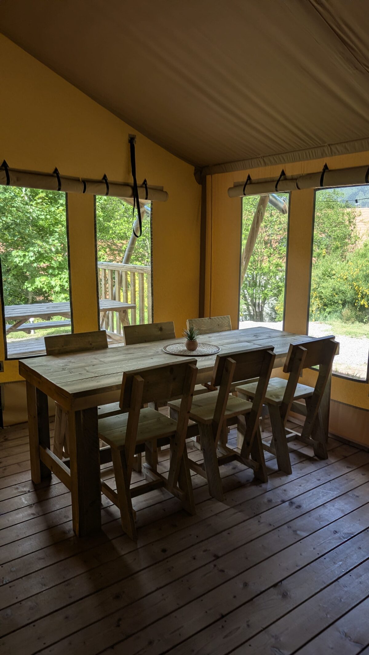Les Cabanes du Nideck : logements insolites en Alsace