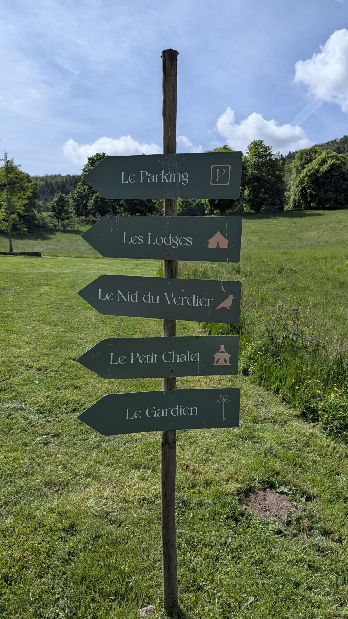 Les Cabanes du Nideck : logements insolites en Alsace